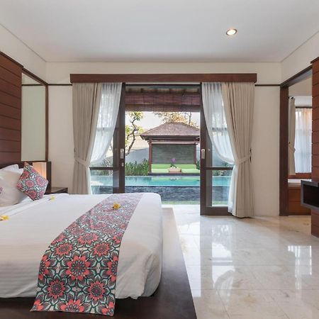 Villa Litera Seminyak Exteriör bild