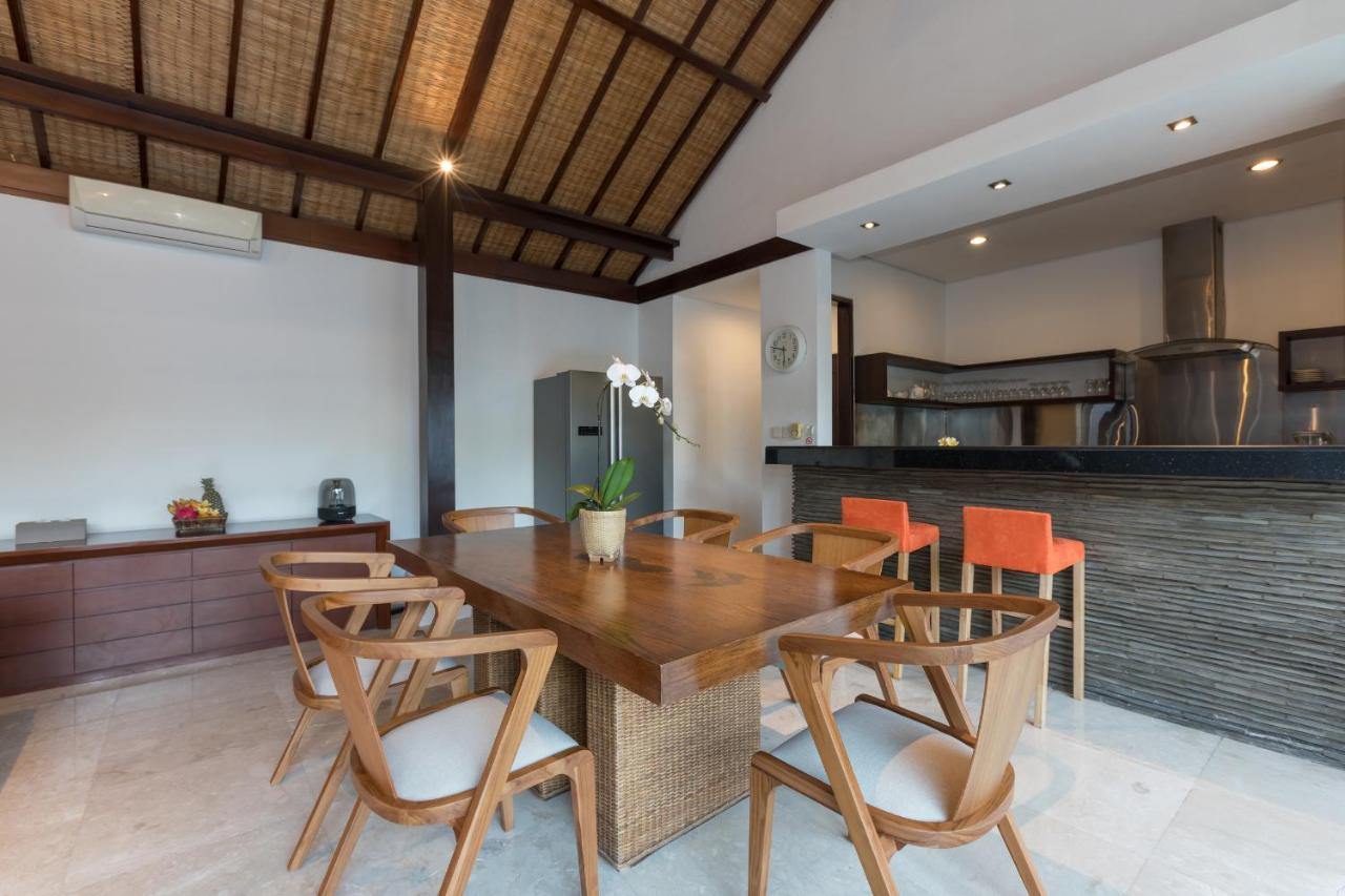 Villa Litera Seminyak Exteriör bild