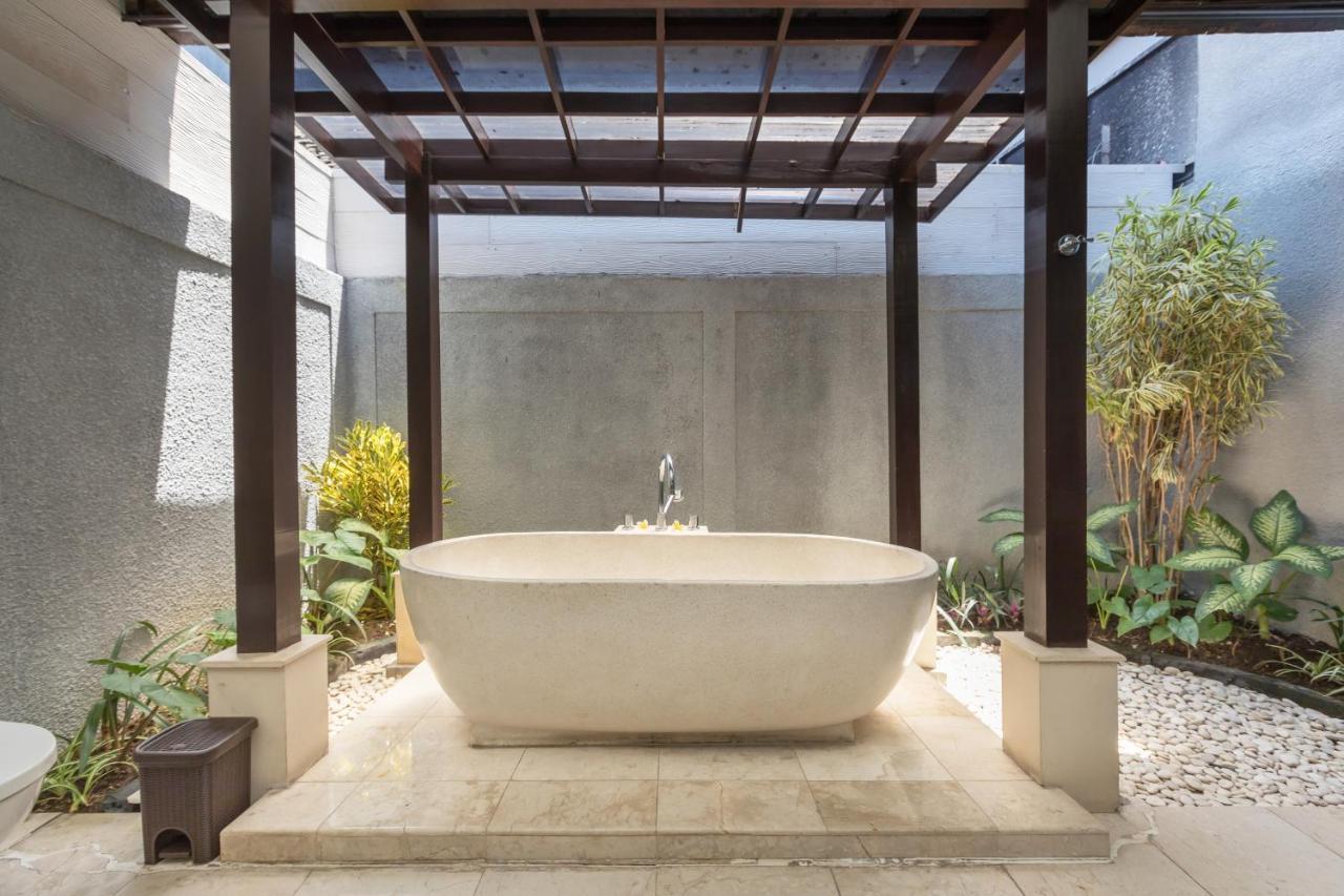 Villa Litera Seminyak Exteriör bild