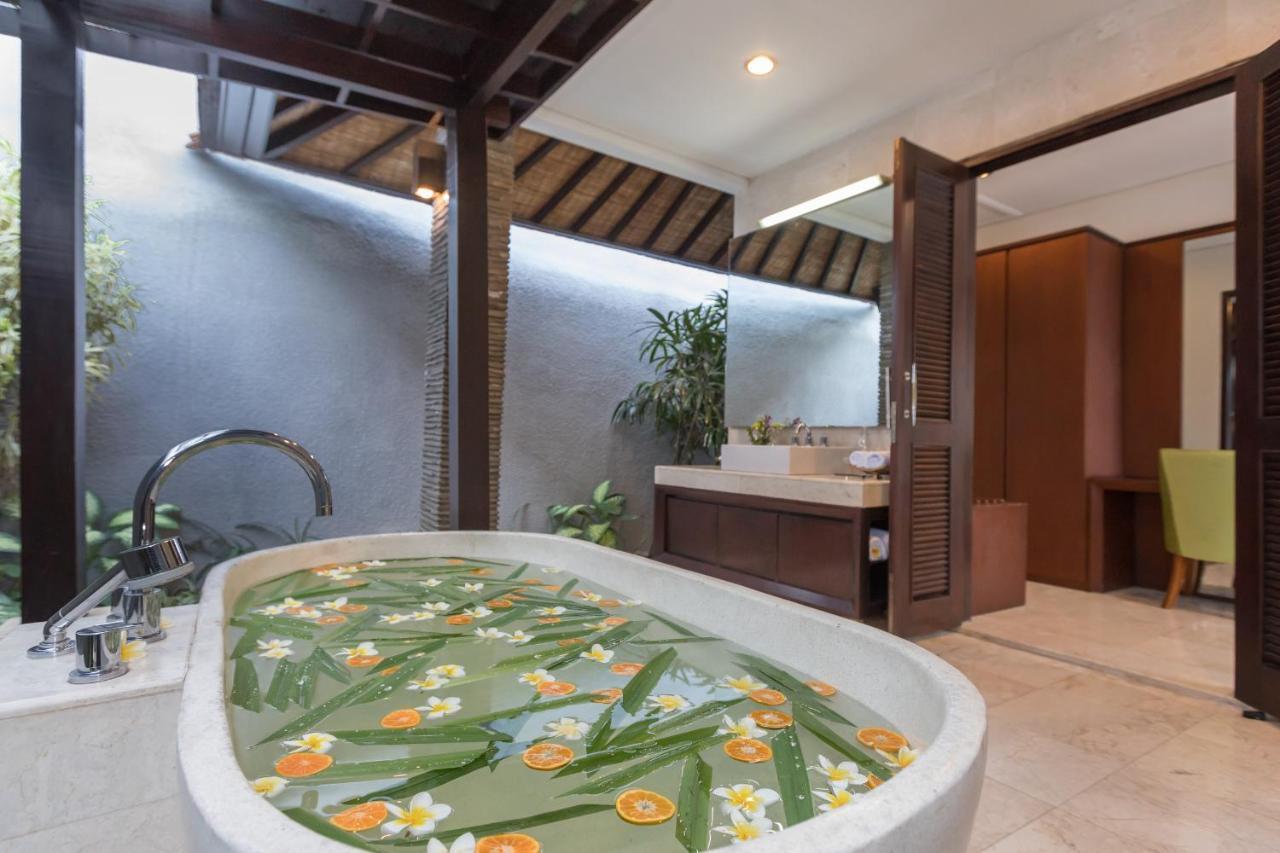 Villa Litera Seminyak Exteriör bild